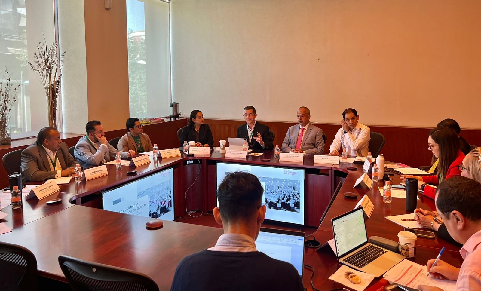  Integrantes del CIESDEMEX presentan logros en acceso a la educación 